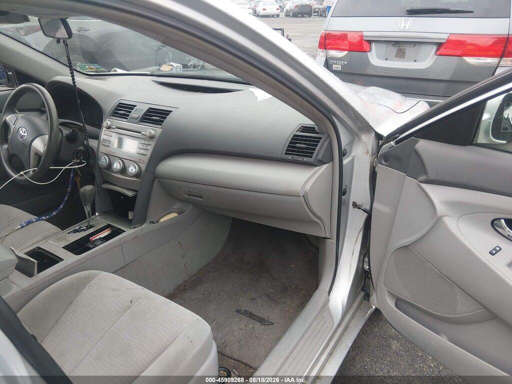 4T1BF3EK2BU654749 2011 TOYOTA CAMRY photo no. 5