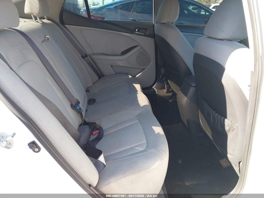 KNAGM4A76B5173868 2011 KIA OPTIMA photo no. 8