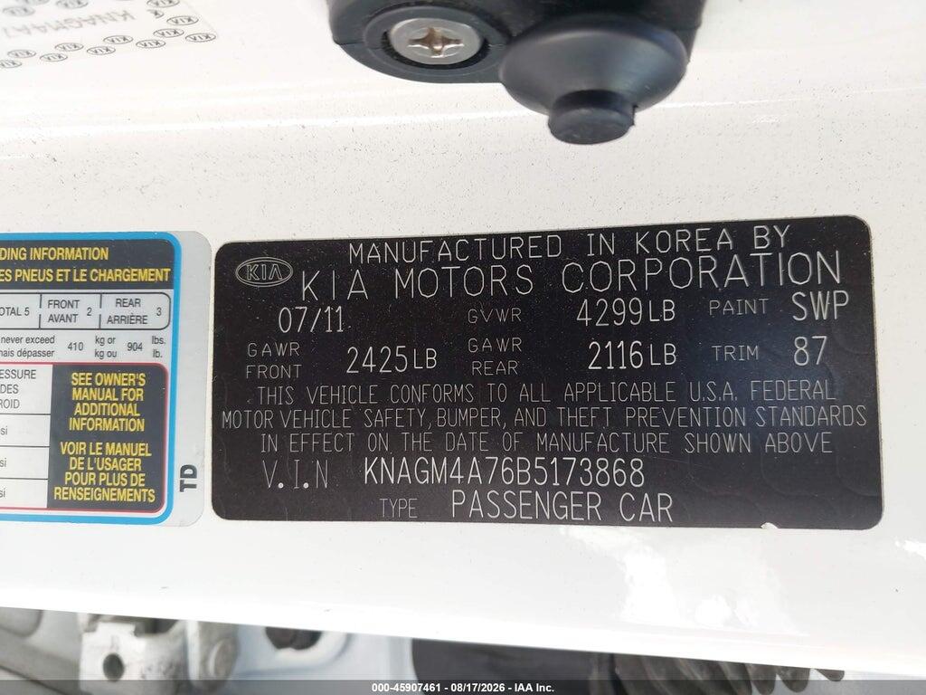 KNAGM4A76B5173868 2011 KIA OPTIMA photo no. 9