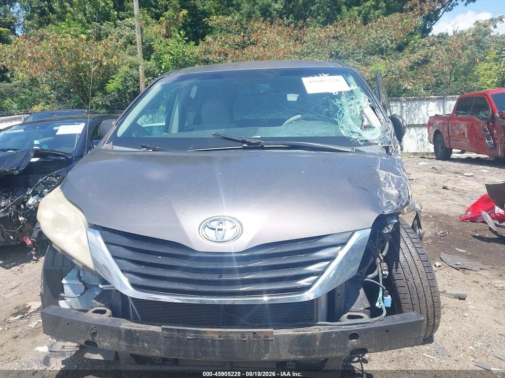 5TDKK3DC8BS143450 2011 TOYOTA SIENNA photo no. 12