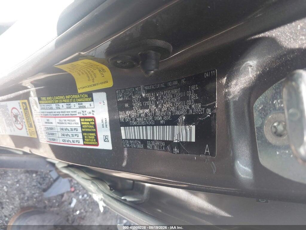 5TDKK3DC8BS143450 2011 TOYOTA SIENNA photo no. 9