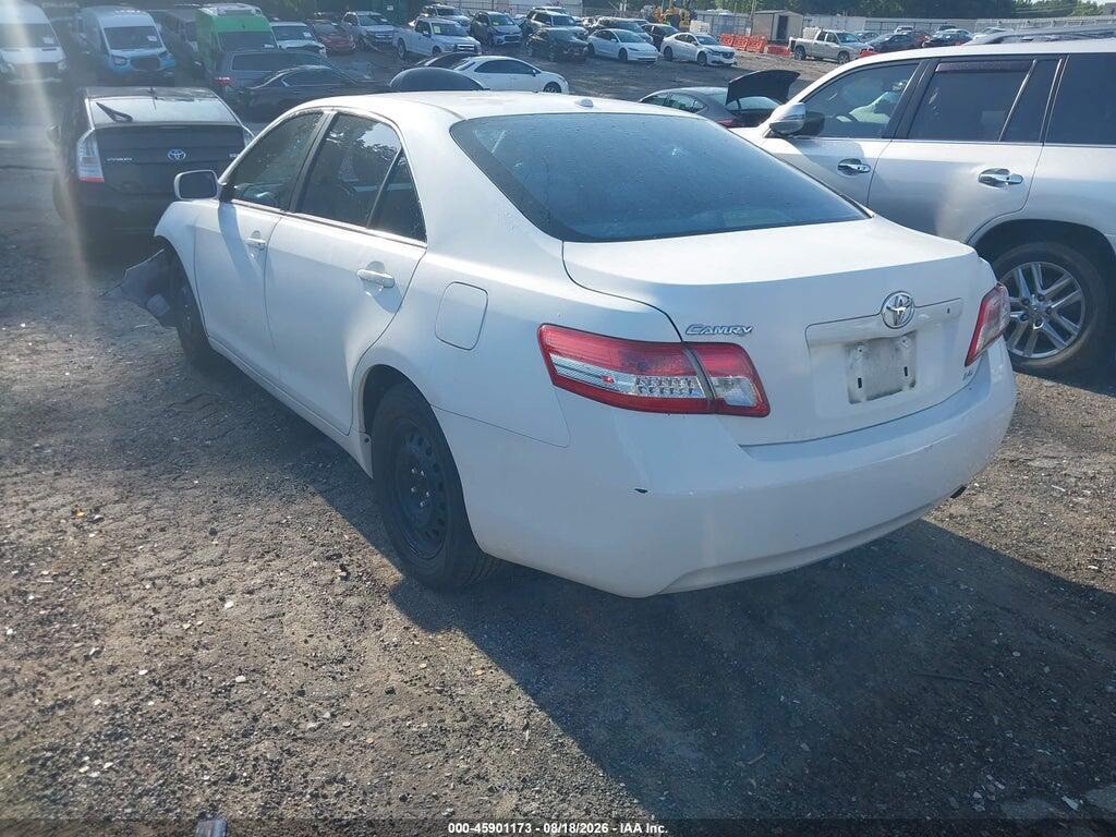 4T1BF3EK0BU770953 2011 TOYOTA CAMRY photo no. 3