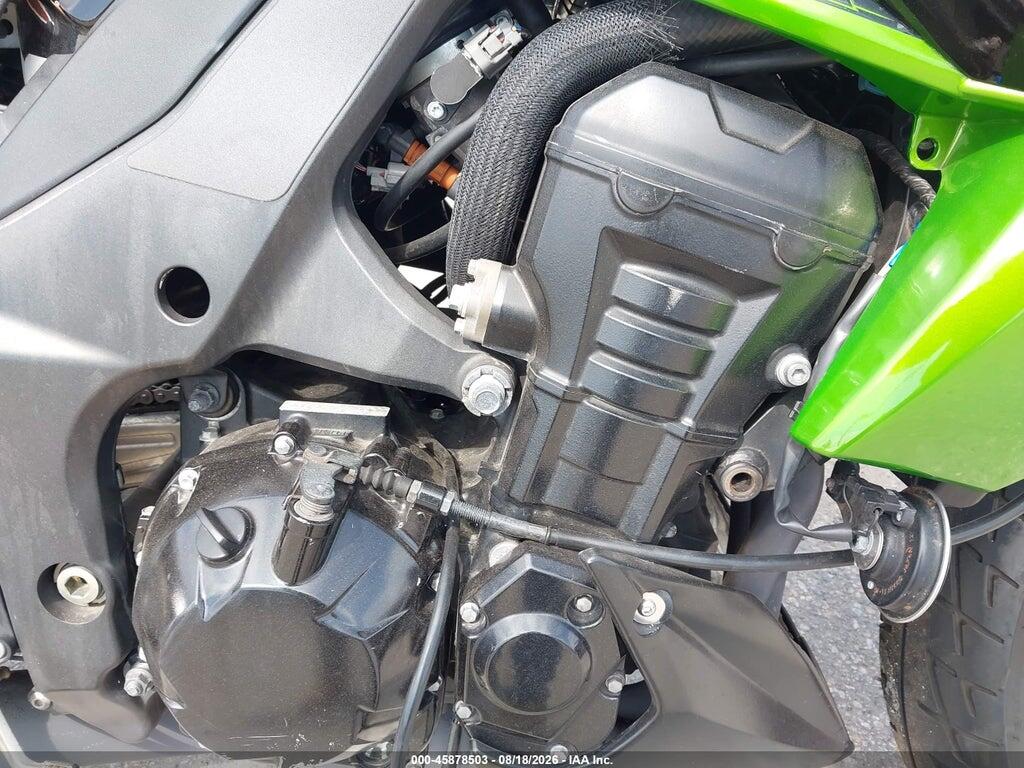 JKAZRCD16AA009339 2010 KAWASAKI ZR1000 photo no. 8