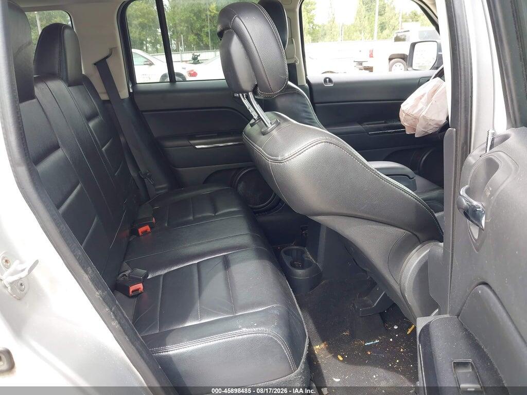 1J4NT4GB2BD290193 2011 JEEP PATRIOT photo no. 8