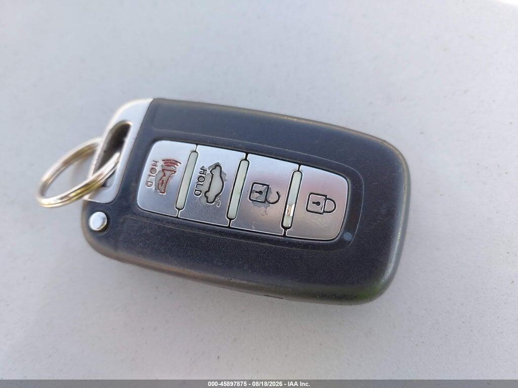 5NPEC4AC3BH182246 2011 HYUNDAI SONATA photo no. 11