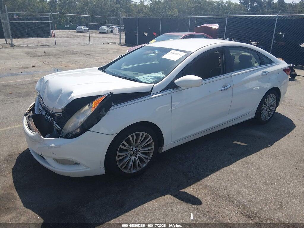 5NPEC4AB5BH318075 2011 HYUNDAI SONATA photo no. 2