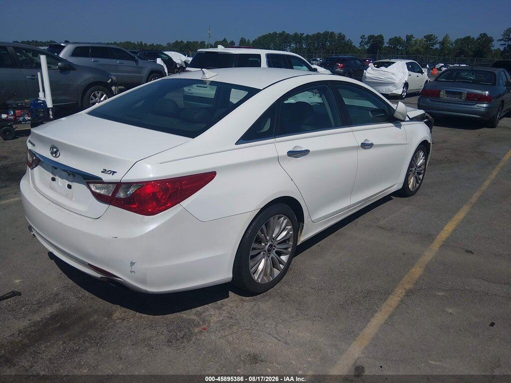 5NPEC4AB5BH318075 2011 HYUNDAI SONATA photo no. 4