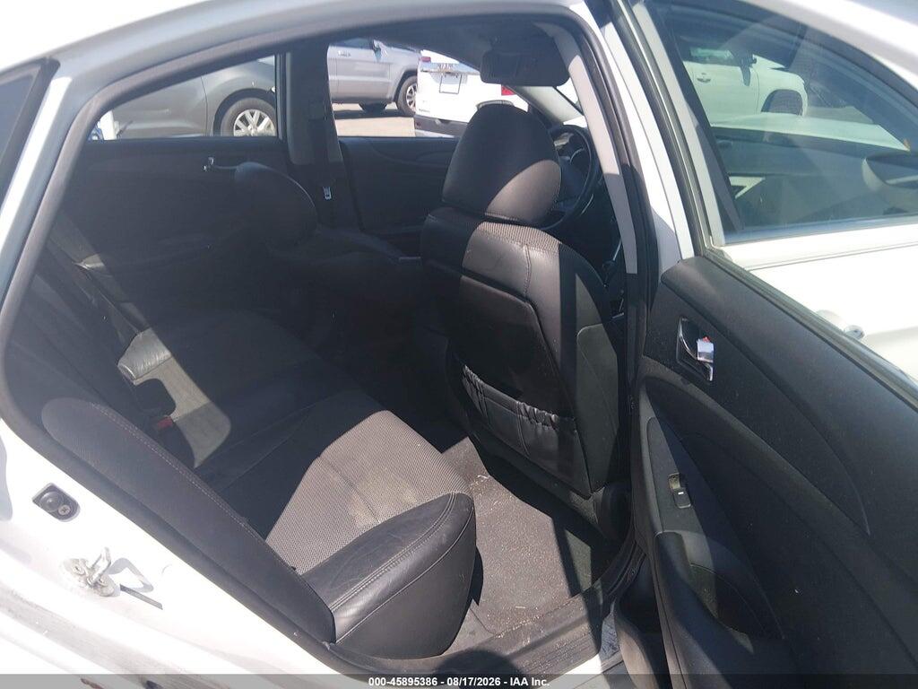 5NPEC4AB5BH318075 2011 HYUNDAI SONATA photo no. 8
