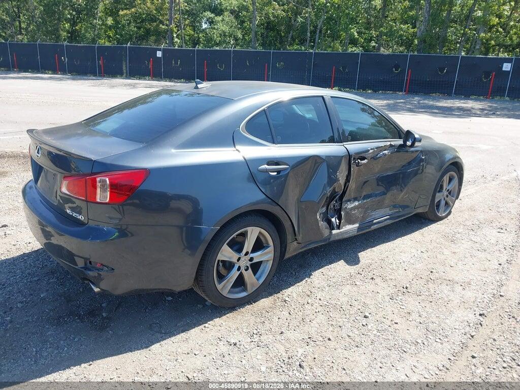 JTHBF5C29B5131191 2011 LEXUS IS 250 photo no. 4