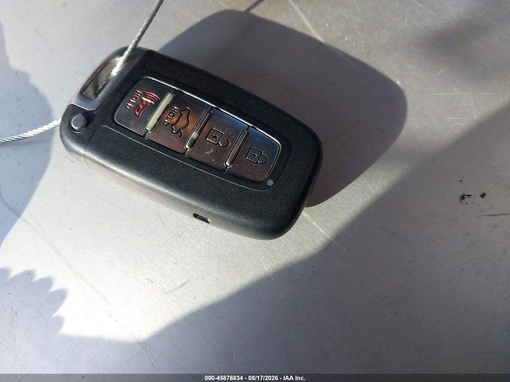 5NPEC4AC4BH011795 2011 HYUNDAI SONATA photo no. 11