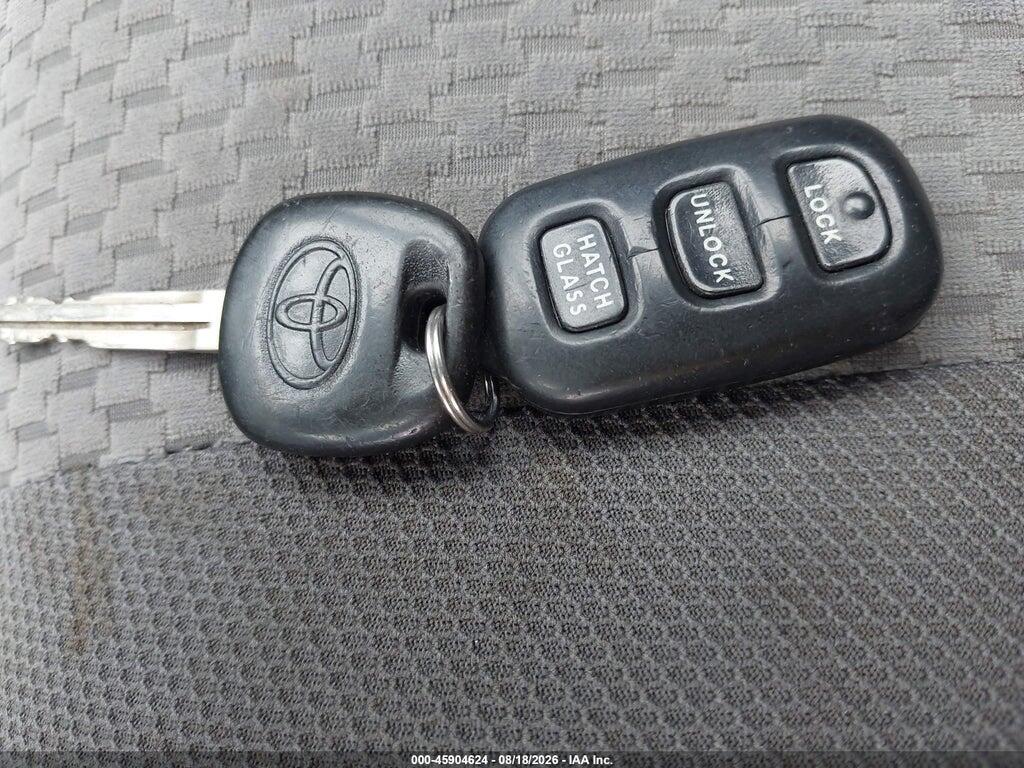 2T1KR32E57C667333 2007 TOYOTA MATRIX photo no. 11