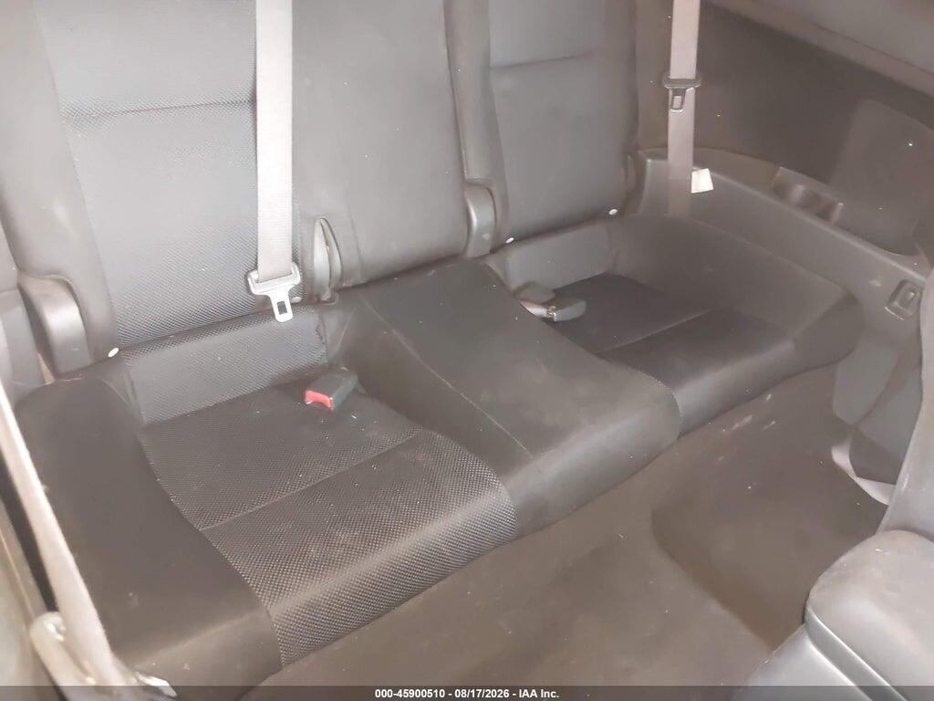 JTKDE167050038759 2005 SCION TC photo no. 8