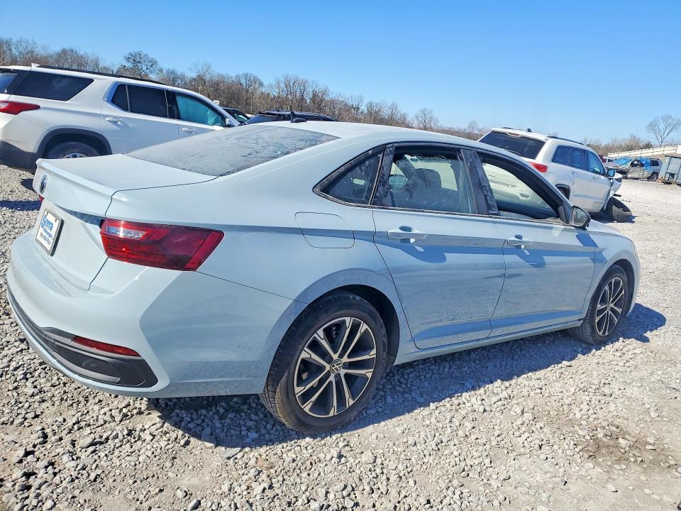 2025 VOLKSWAGEN JETTA SPORT — Фото 3 из 12