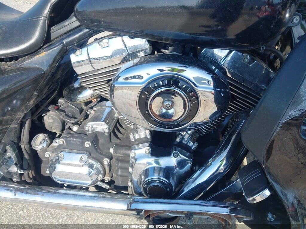 1HD1KB4157Y688892 2007 HARLEY-DAVIDSON FLHX photo no. 8