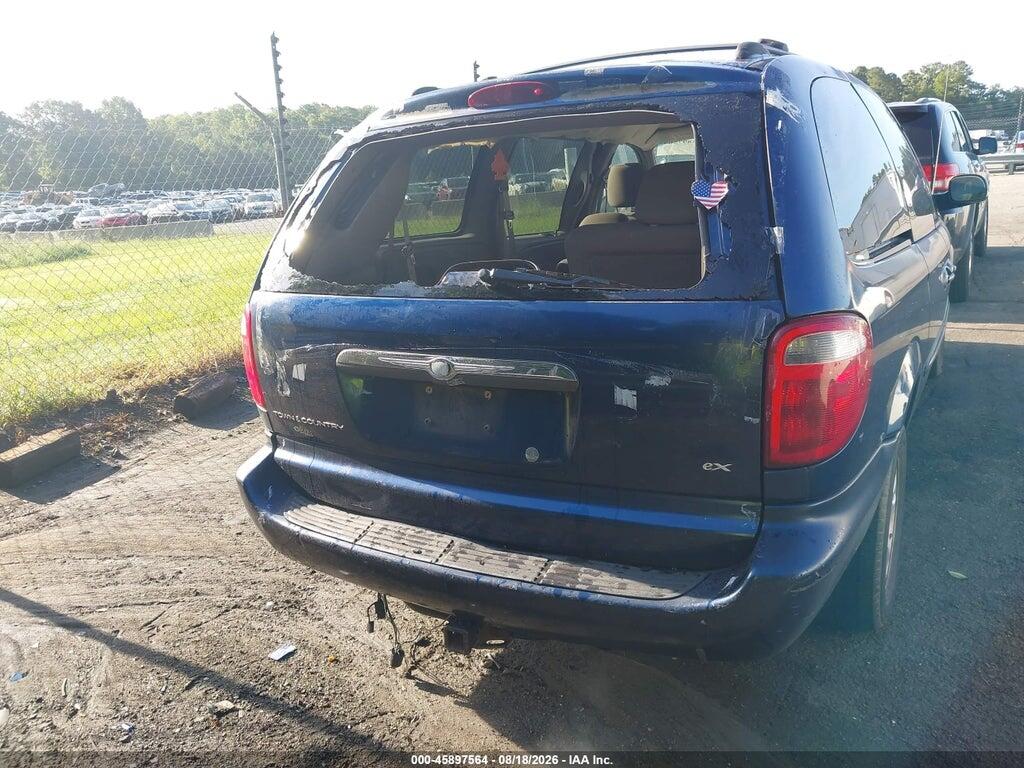 2C8GP74L63R114813 2003 CHRYSLER TOWN & COUNTRY photo no. 6