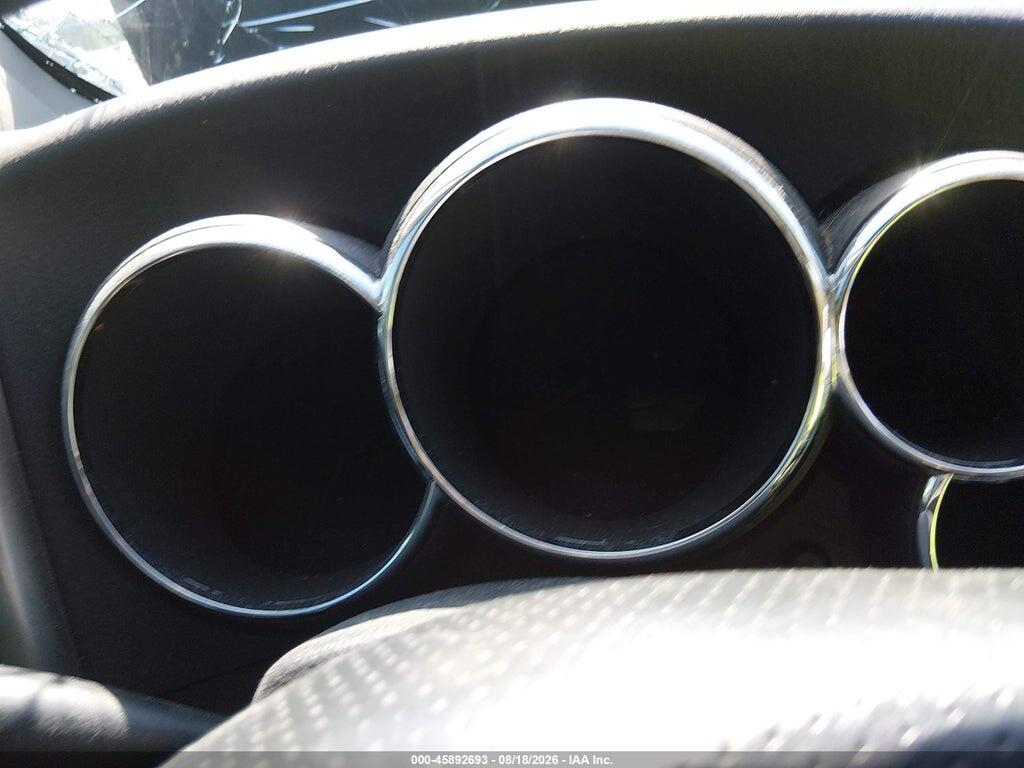 2T1KR32E25C483951 2005 TOYOTA MATRIX photo no. 7
