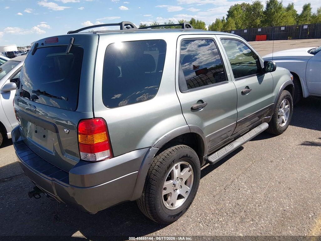 1FMYU93195KC80332 2005 FORD ESCAPE photo no. 4
