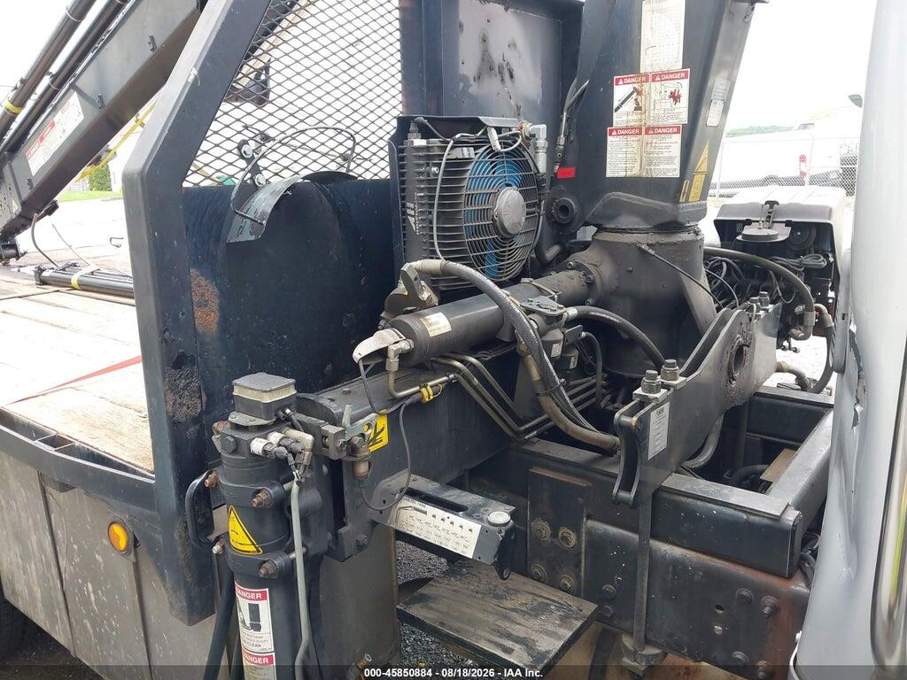 1FVACWDC65HU73644 2005 FREIGHTLINER M2 photo no. 6