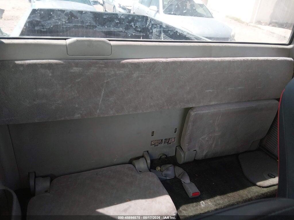 5TESN92NX1Z829618 2001 TOYOTA TACOMA photo no. 8