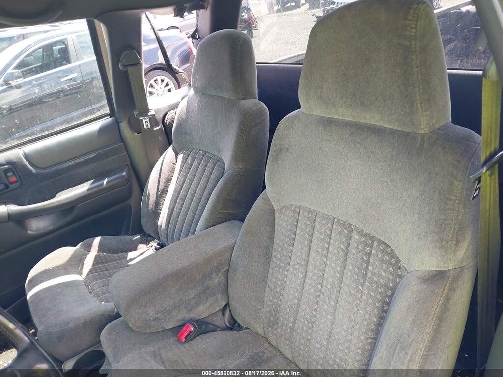 1GCCS19W618100692 2001 CHEVROLET S-10 photo no. 8