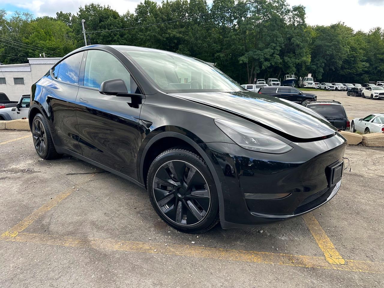2024 TESLA MODEL Y — Фото 4 из 11