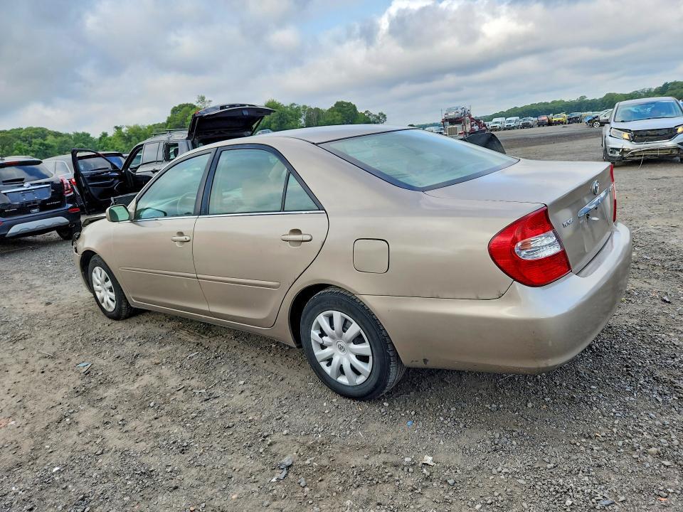 4T1BE32K44U891981 2004 TOYOTA CAMRY photo no. 2