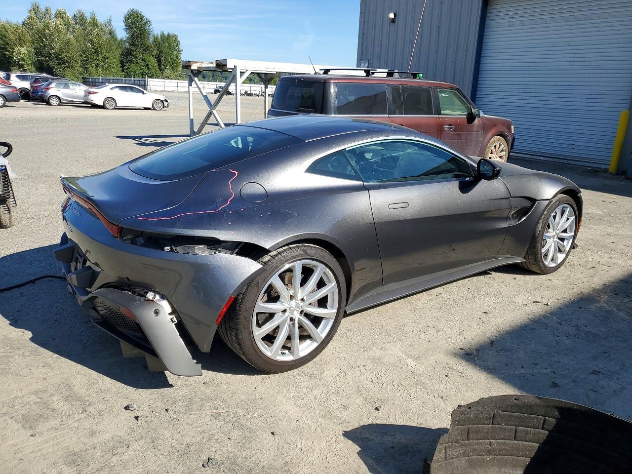 2020 ASTON MARTIN VANTAGE — Фото 3 из 13