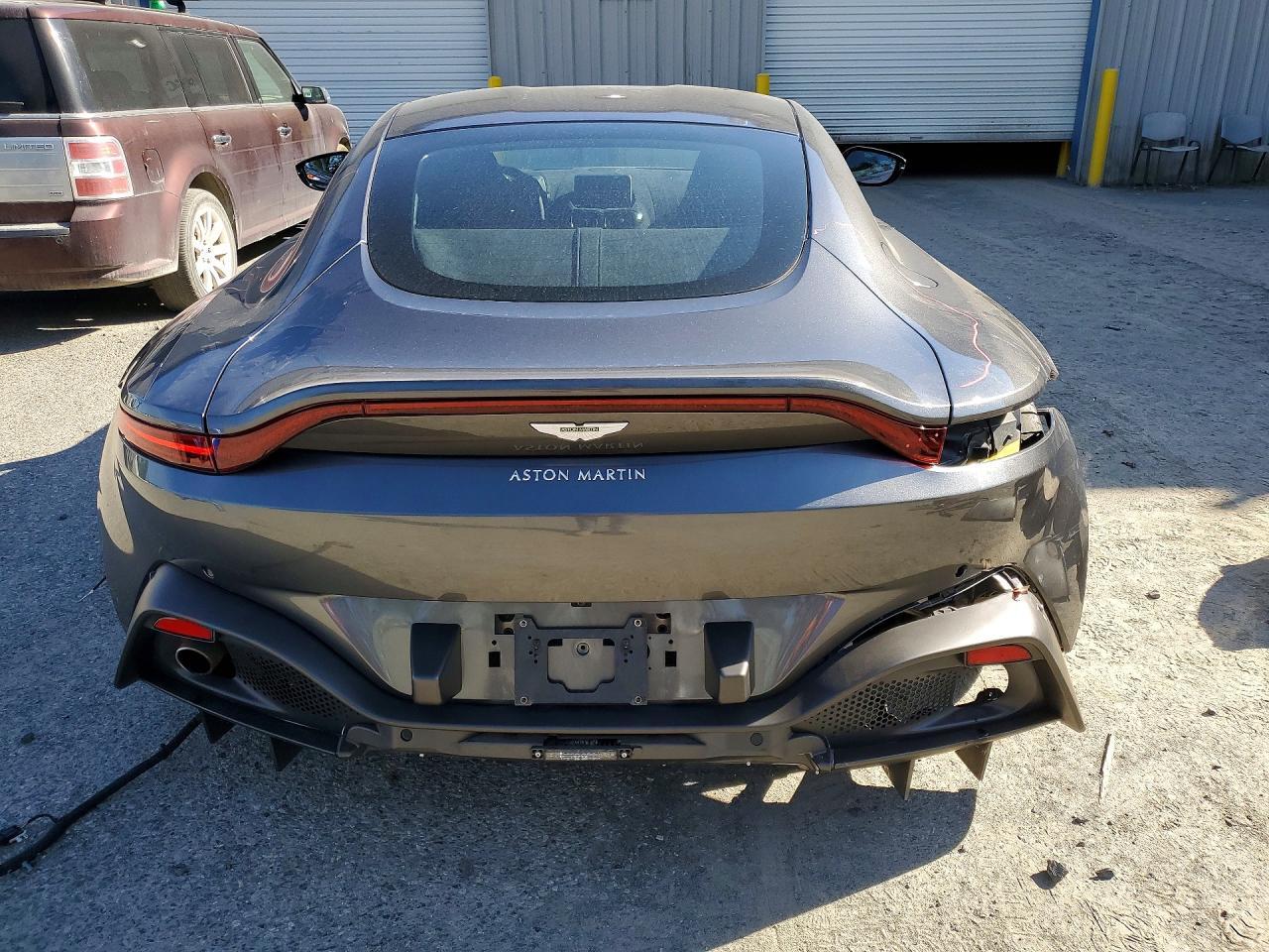 2020 ASTON MARTIN VANTAGE — Фото 6 из 13