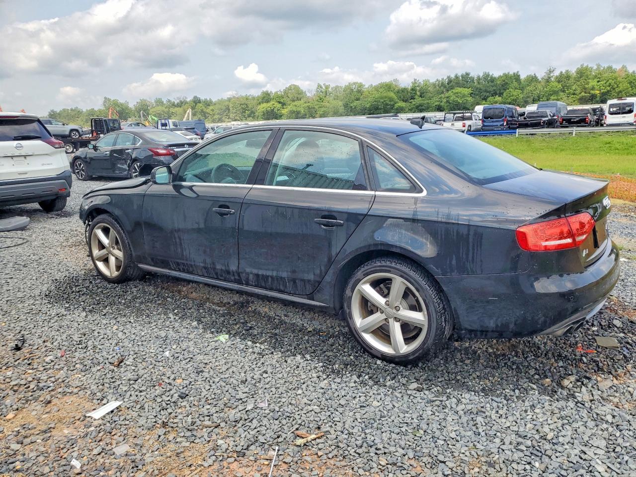 WAUFFAFL5CA113454 2012 AUDI A4 photo no. 2
