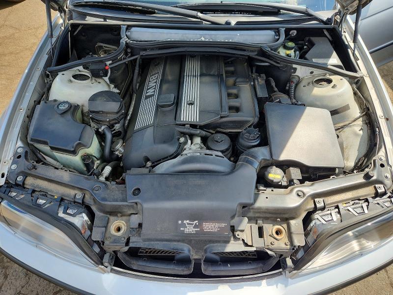 2004 BMW 330 XI — Фото 11 из 15