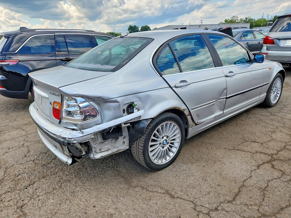 2004 BMW 330 XI — Фото 3 из 15