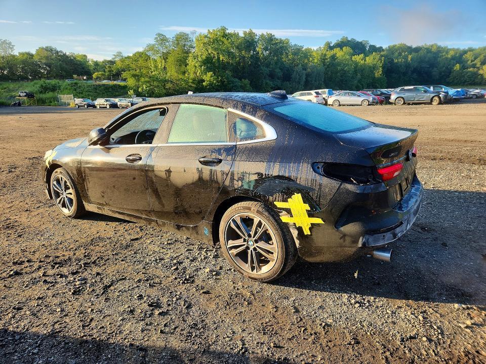 2020 BMW 228XI — Фото 2 из 13