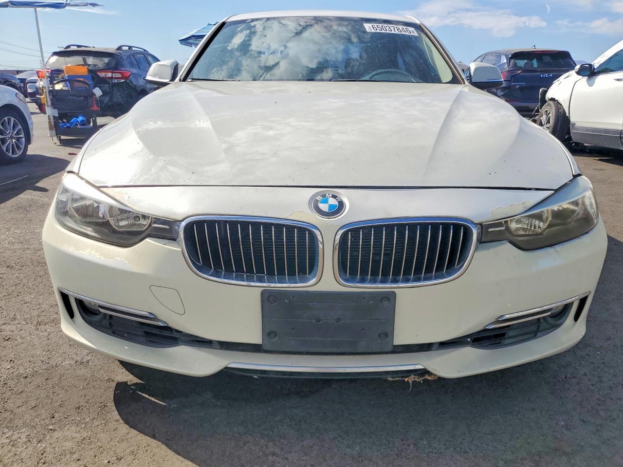 2012 BMW 328 I — Фото 5 из 12