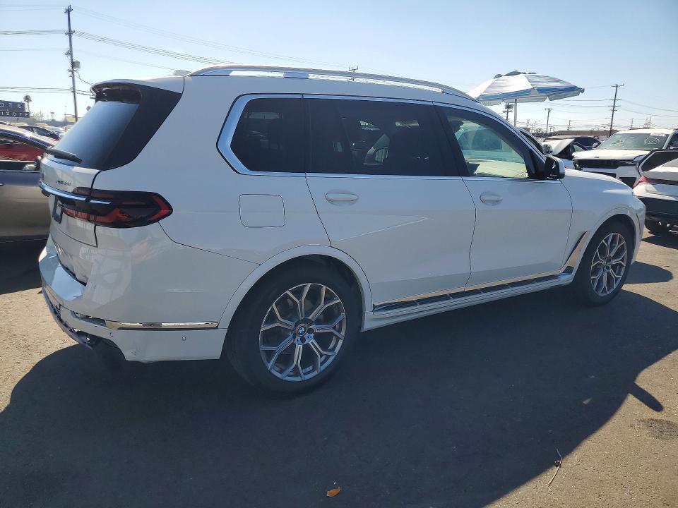2024 BMW X7 XDRIVE40I — Фото 3 из 13