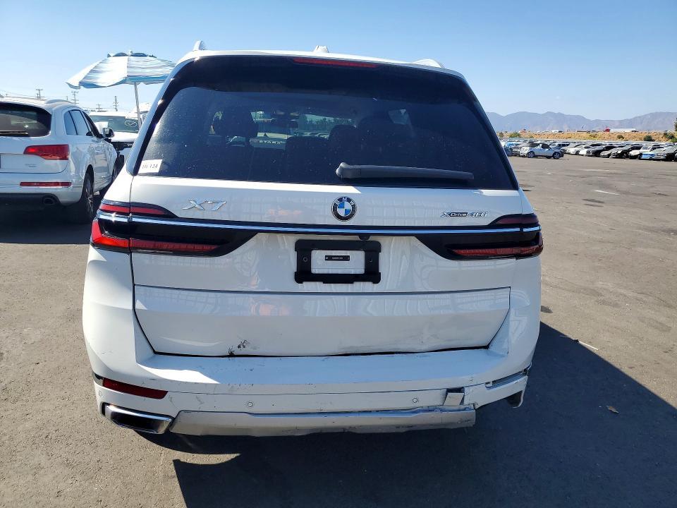 2024 BMW X7 XDRIVE40I — Фото 6 из 13