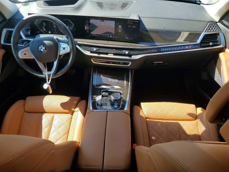 2024 BMW X7 XDRIVE40I — Фото 8 из 13