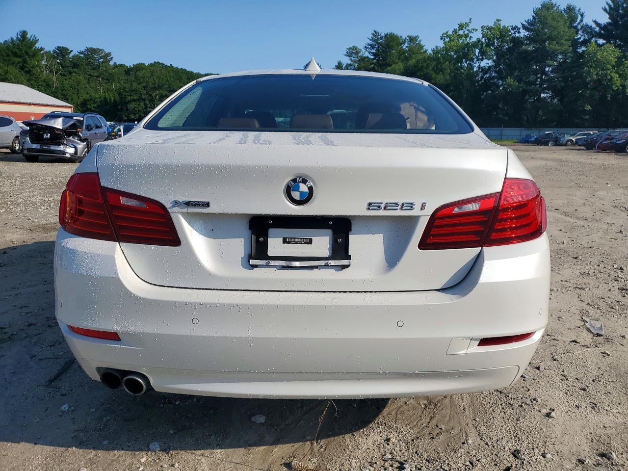 WBA5A7C57GG151676 2016 BMW 528 photo no. 6