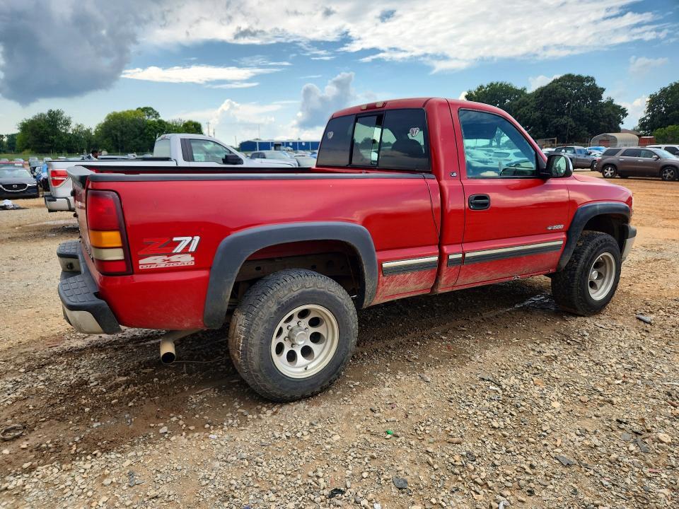 2000 CHEVROLET SILVERADO K1500 — Фото 3 из 12