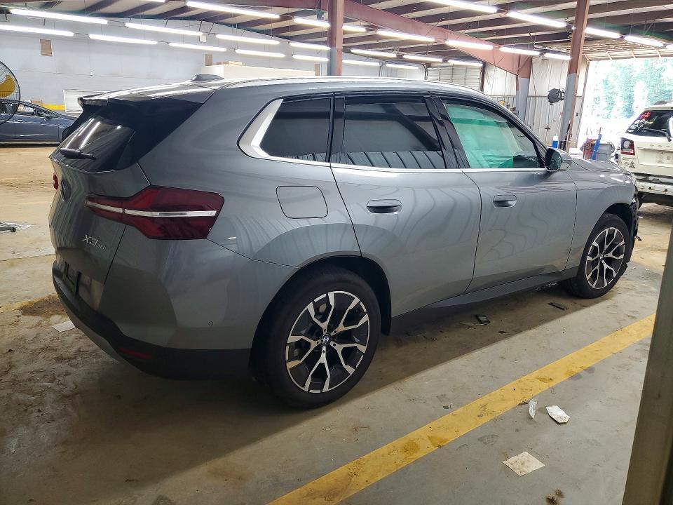 2026 BMW X3 30 XDRIVE — Фото 3 из 12