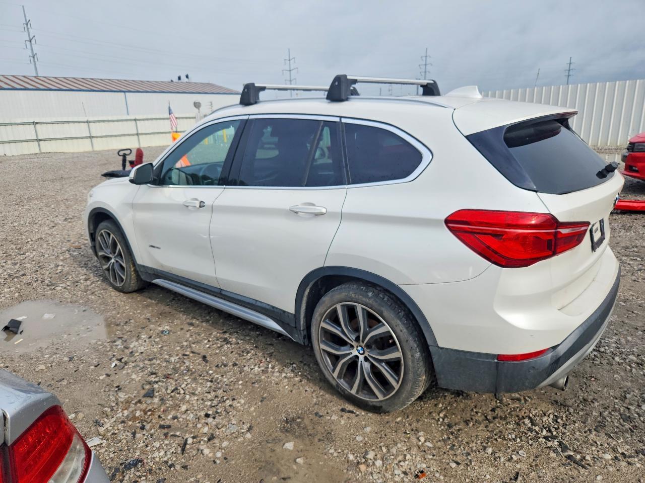2016 BMW X1 XDRIVE28I — Фото 2 из 13