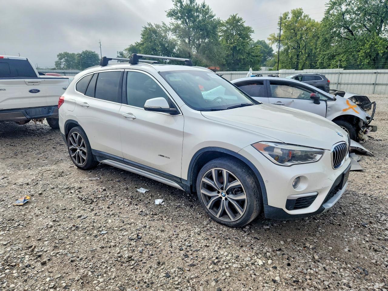2016 BMW X1 XDRIVE28I — Фото 4 из 13