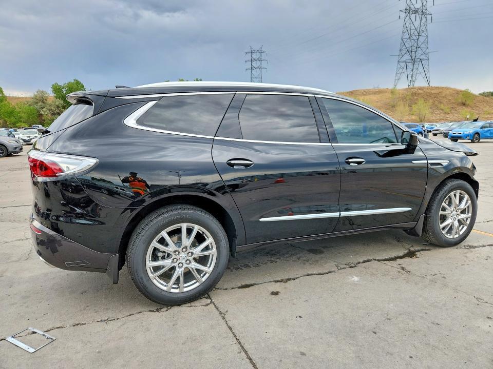 5GAEVBKW5RJ137836 2024 BUICK ENCLAVE photo no. 3