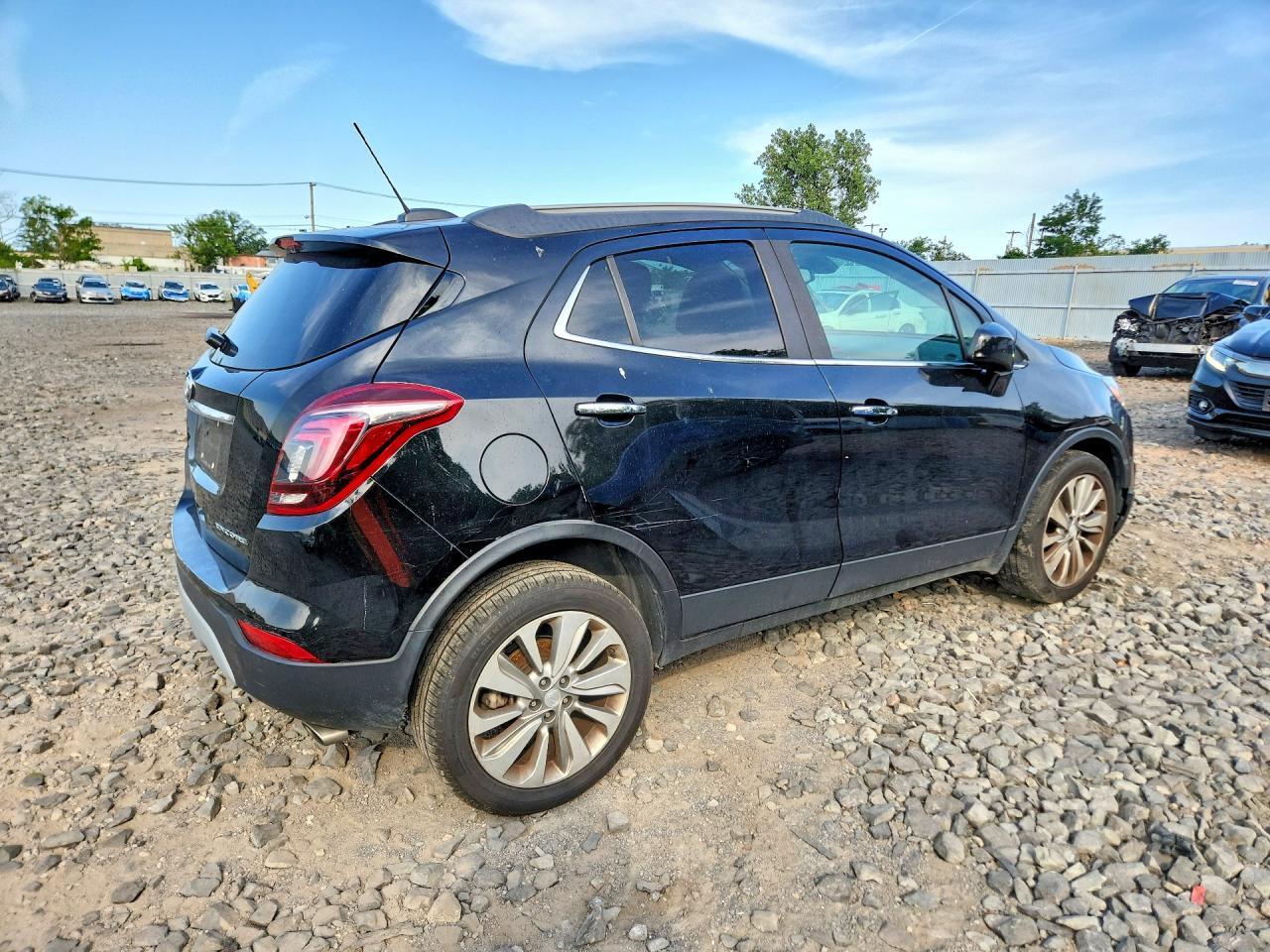 2020 BUICK ENCORE PREFERRED — Фото 3 из 13