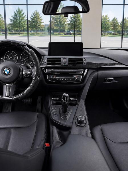 2016 BMW 320 I — Фото 9 из 10