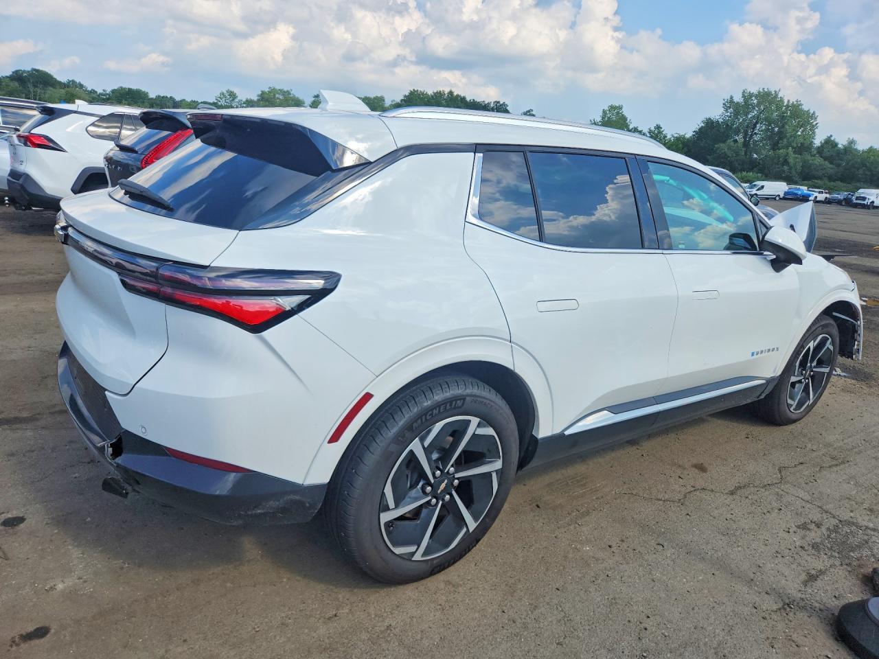 2024 CHEVROLET EQUINOX 2LT — Фото 3 из 14
