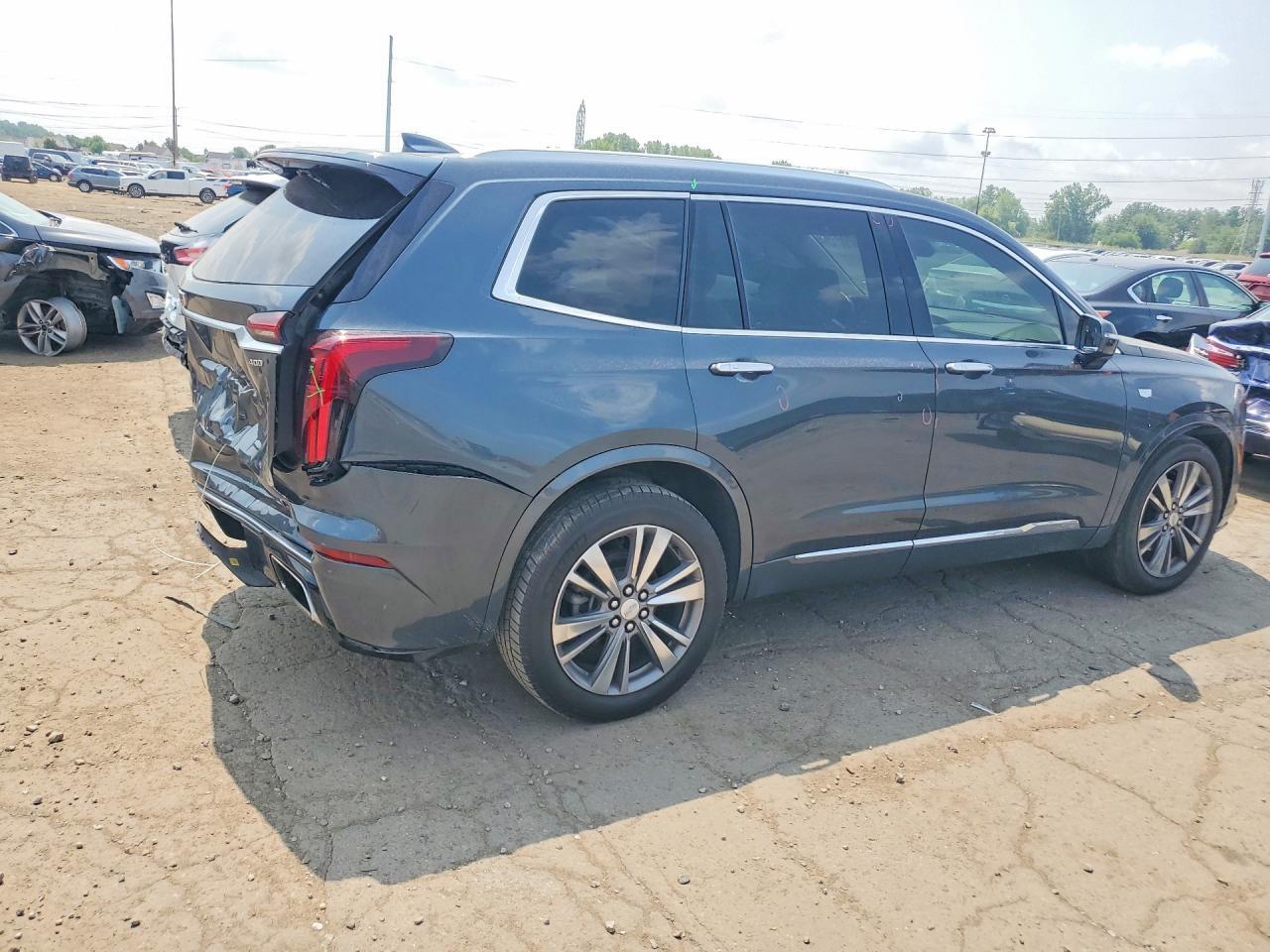 2020 CADILLAC XT6 PREMIUM LUXURY — Фото 3 из 13