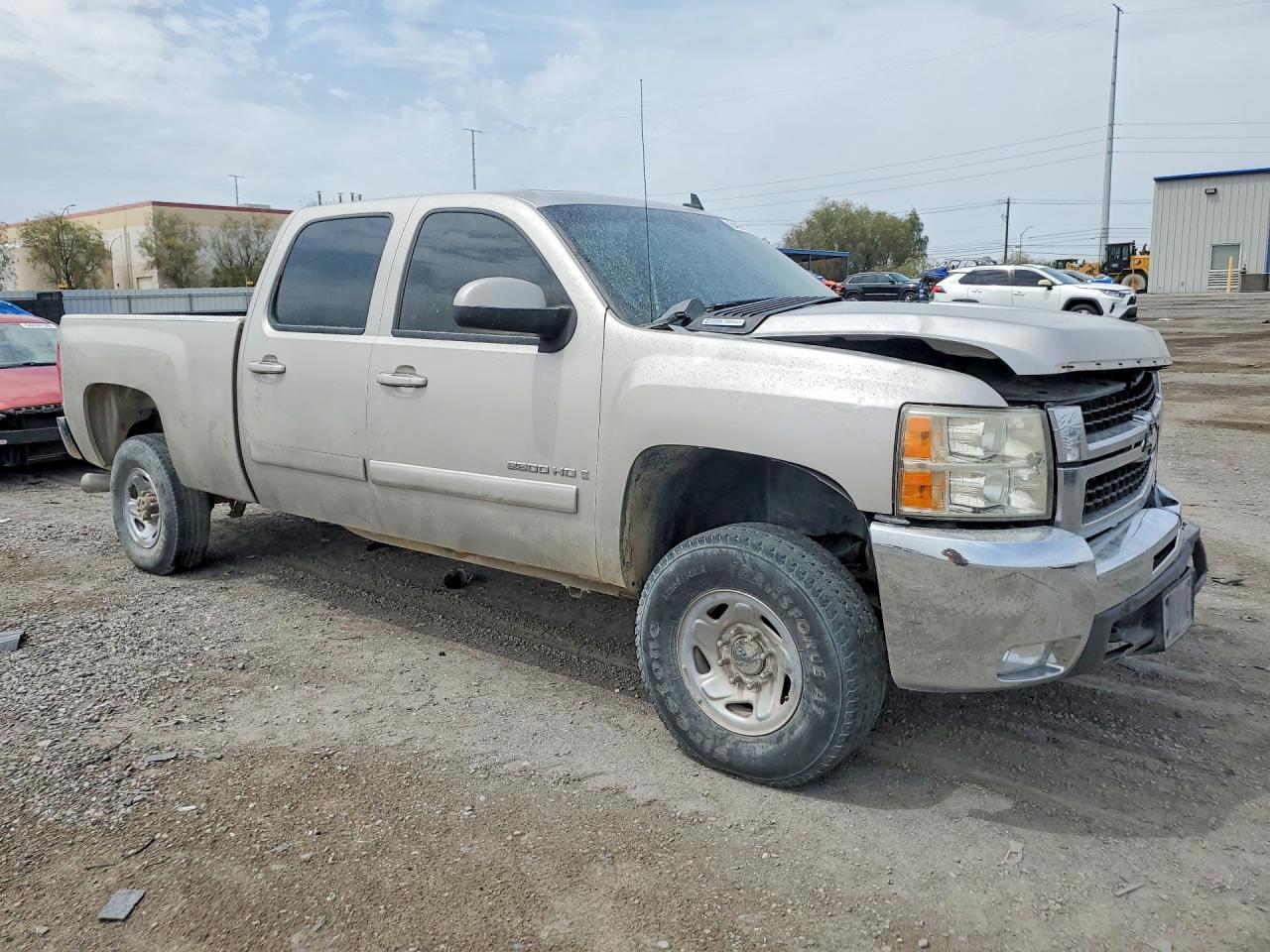 2008 CHEVROLET SILVERADO K2500 HEAVY DUTY — Фото 4 из 12