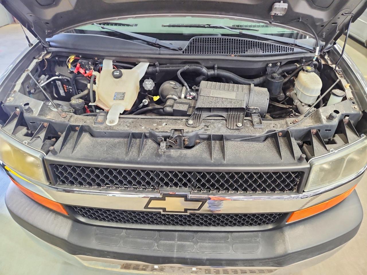 2012 CHEVROLET EXPRESS G3500 LT — Фото 12 из 13