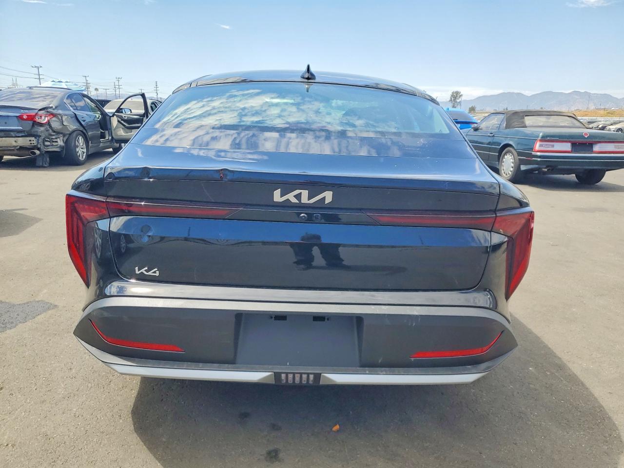 2026 KIA K4 LXS — Фото 6 из 12