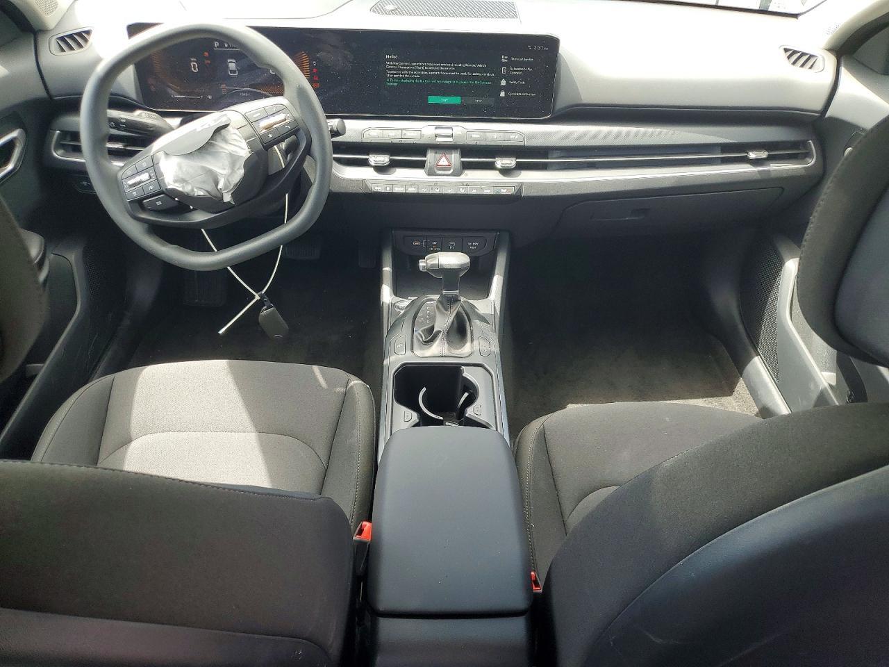 2026 KIA K4 LXS — Фото 8 из 12
